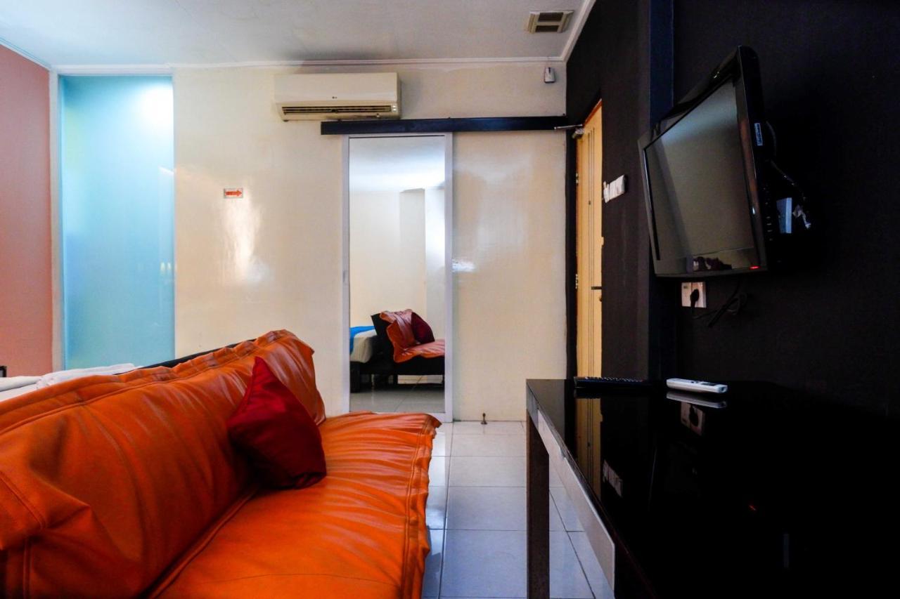 Sans Hotel International Surabaya Gubeng Exterior photo